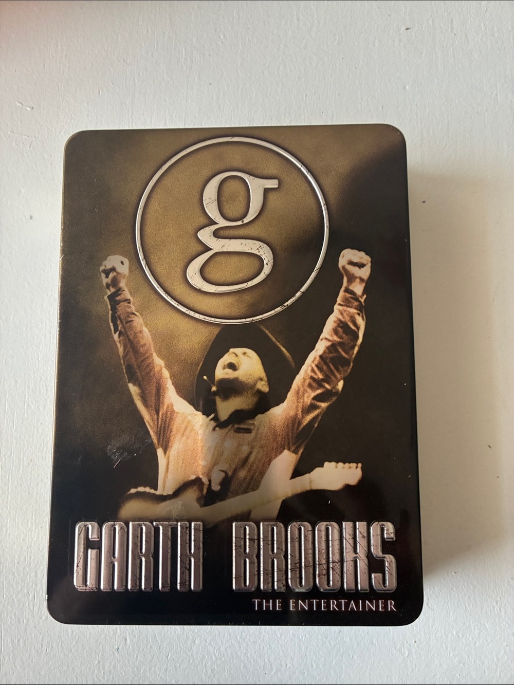 Garth Brooks "The Entertainer" Tin Collector's Case - Black & Gold